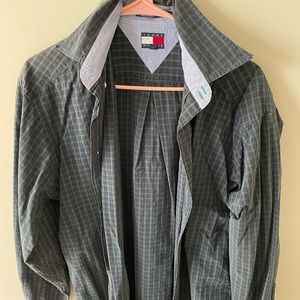 Tommy Hilfiger button down (M)